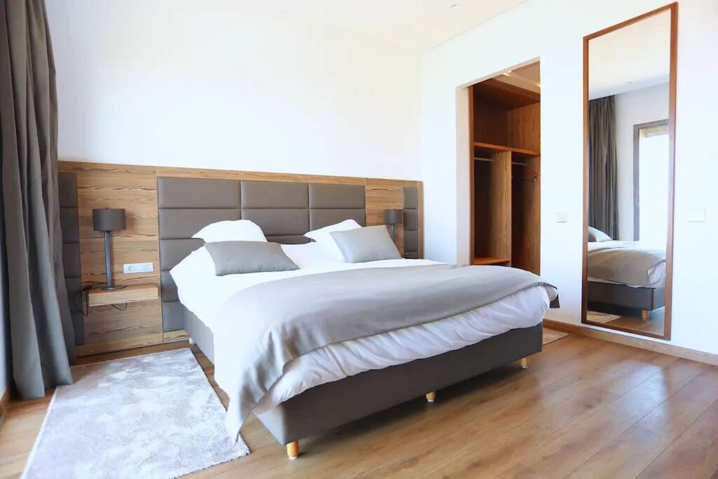 Luxury Apartment At Corniche , Seaview Close Beach Casablanca Exterior foto
